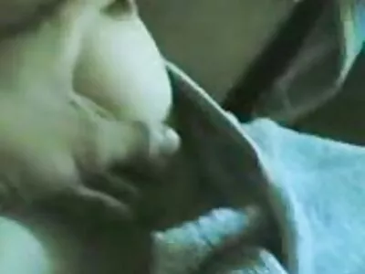 女学生阿丽娜·贝尔打破着装规范视频（阿丽娜·贝尔）
