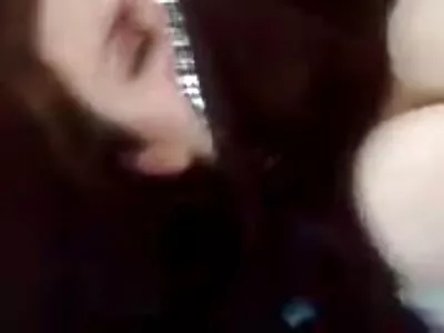 安迪·阿什顿和比利在我的姐妹们热朋友中滑行