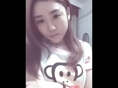 漂亮的小婊子第三部分视频（丹尼 D，阿什利亚当斯）